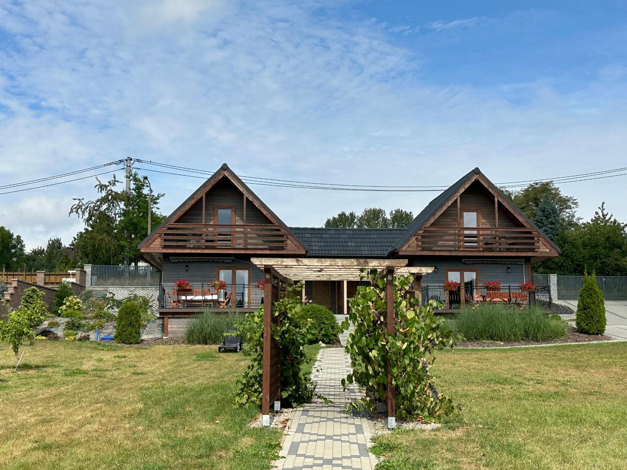Vila Rajska Przystan II Wrony Exteriér fotografie