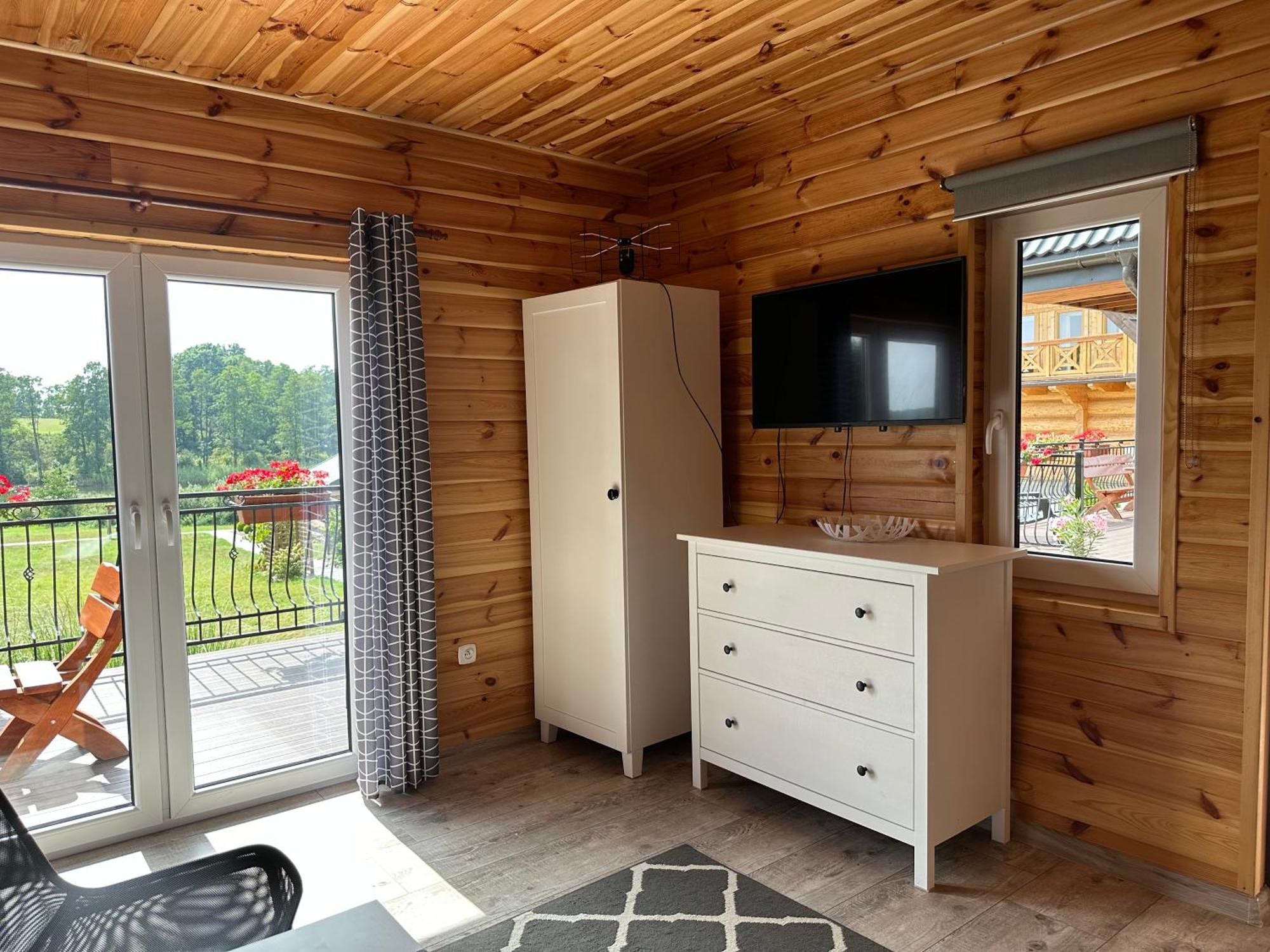 Vila Rajska Przystan II Wrony Exteriér fotografie